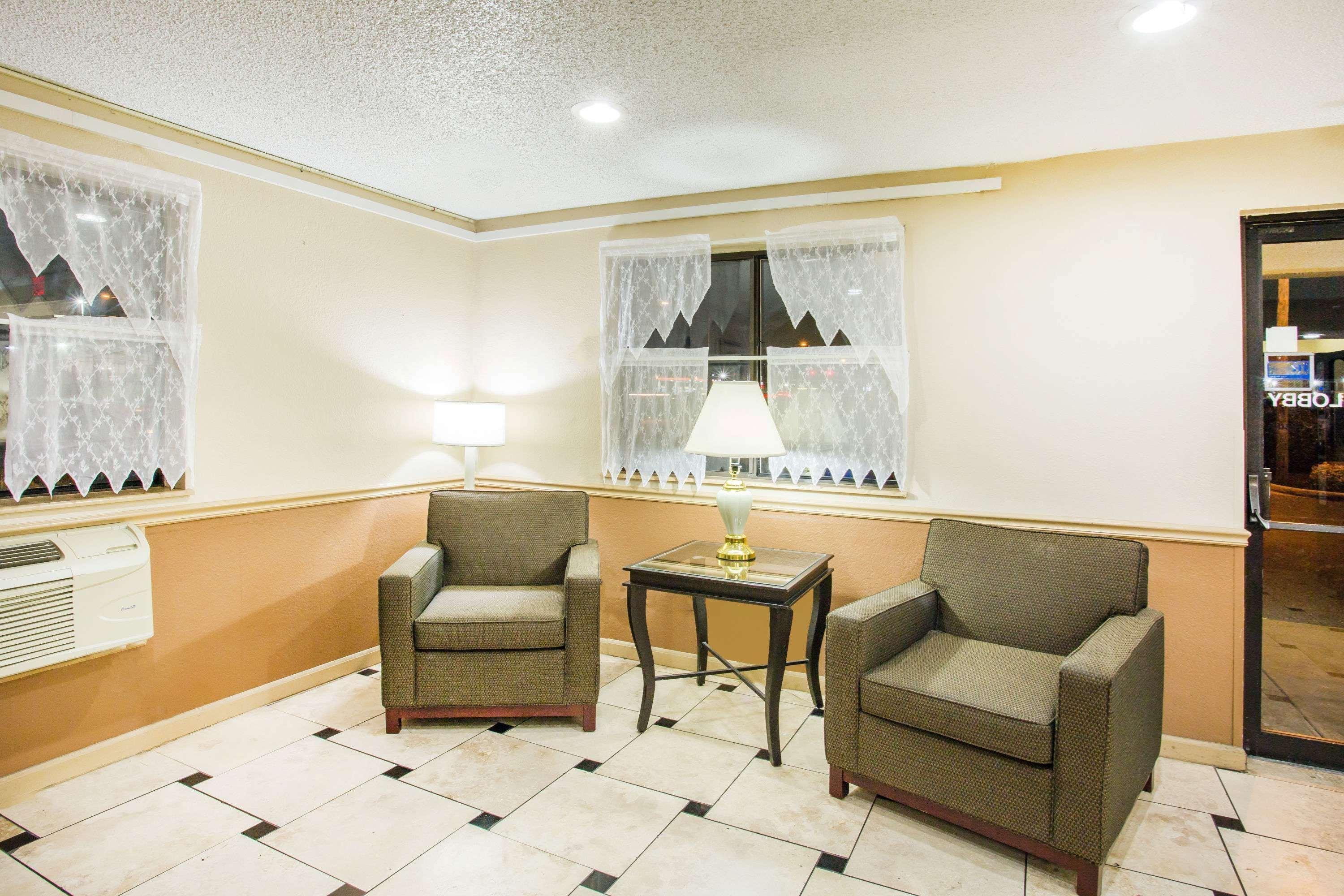 Motel Super 8 By Wyndham Harrisonburg Exterior foto
